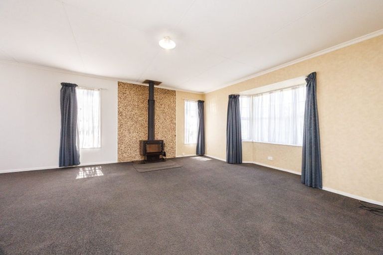 Photo of property in 21 Paradise Place, Milson, Palmerston North, 4414