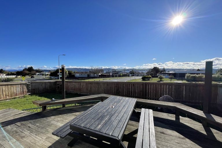 Photo of property in 82 Richmond Avenue, Richmond Heights, Taupo, 3330