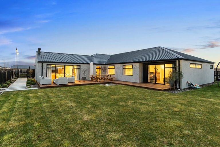 Photo of property in 24 Edward Law Boulevard, Prebbleton, 7604