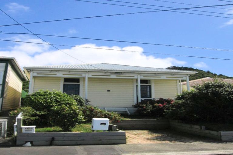 Photo of property in 13 Torquay Terrace, Newtown, Wellington, 6021
