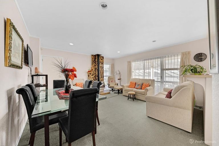 Photo of property in 6 Mahon Place, Papatoetoe, Auckland, 2025