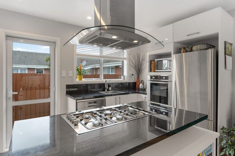 Photo of property in 3/29 Heywood Terrace, Richmond, Christchurch, 8013