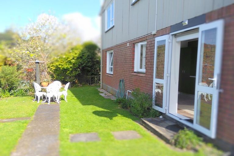 Photo of property in 6/89 Brougham Street, New Plymouth, 4310