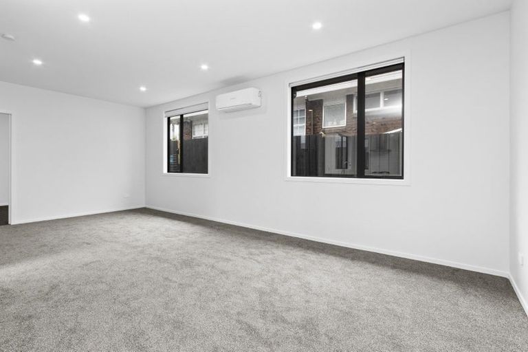 Photo of property in 2/61 Forest Lake Road, Hamilton, 3200