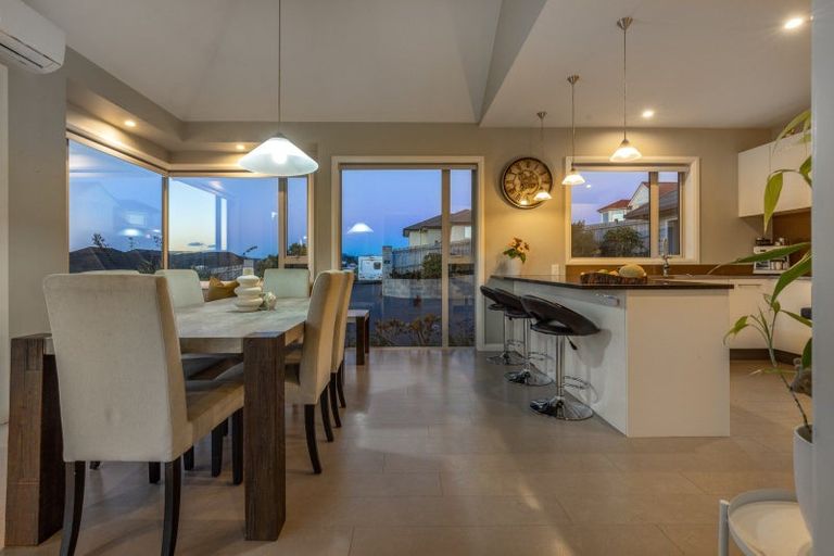 Photo of property in 18 Kahurangi Heights, Aotea, Porirua, 5024