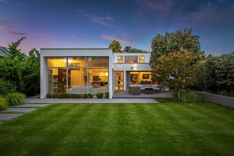 Photo of property in 86 Hinau Street, Riccarton, Christchurch, 8041