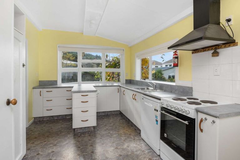 Photo of property in 6 Durham Street, Picton, 7220