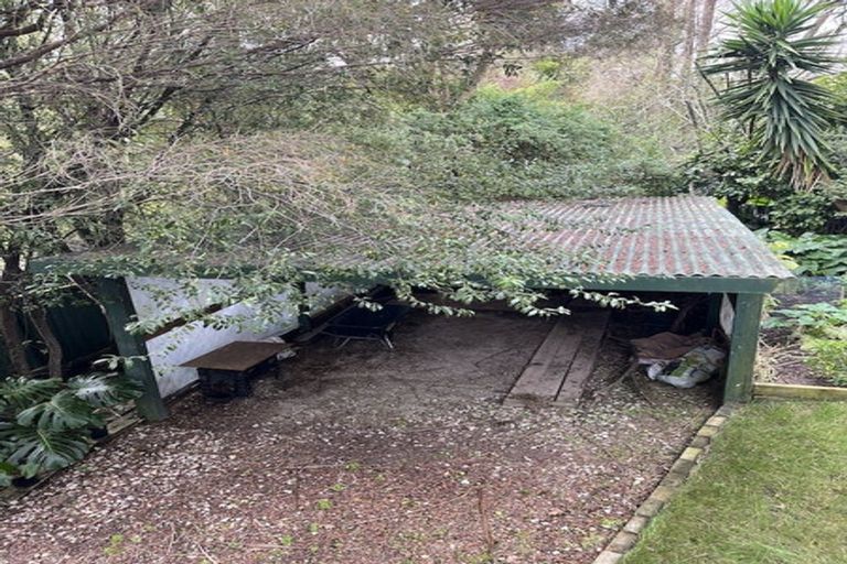 Photo of property in 23 Imperial Place, Henderson, Auckland, 0612