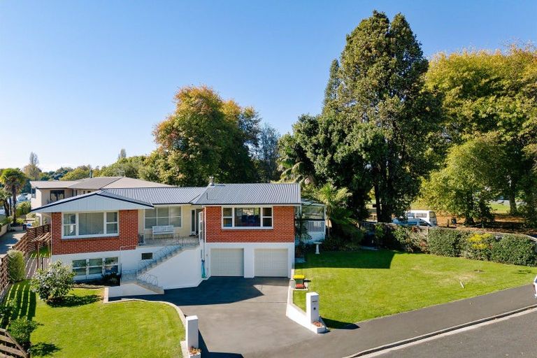 Photo of property in 2 Awatere Avenue, Beerescourt, Hamilton, 3200