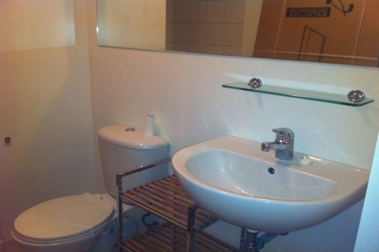 Photo of property in Waldorf Bankside Apartments, 4e/8 Bankside Street, Auckland Central, Auckland, 1010