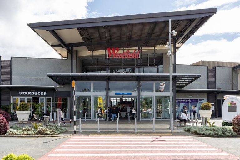 Photo of property in Verdant Lane, 3/269 Rosedale Road, Albany, Auckland, 0632