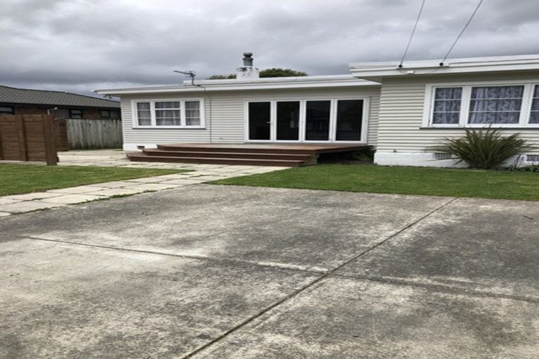 Photo of property in 10 Oxford Crescent, Ebdentown, Upper Hutt, 5018