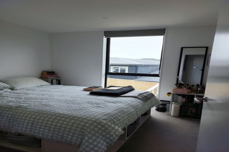 Photo of property in 15/62 Spenmoor Street, Newlands, Wellington, 6037