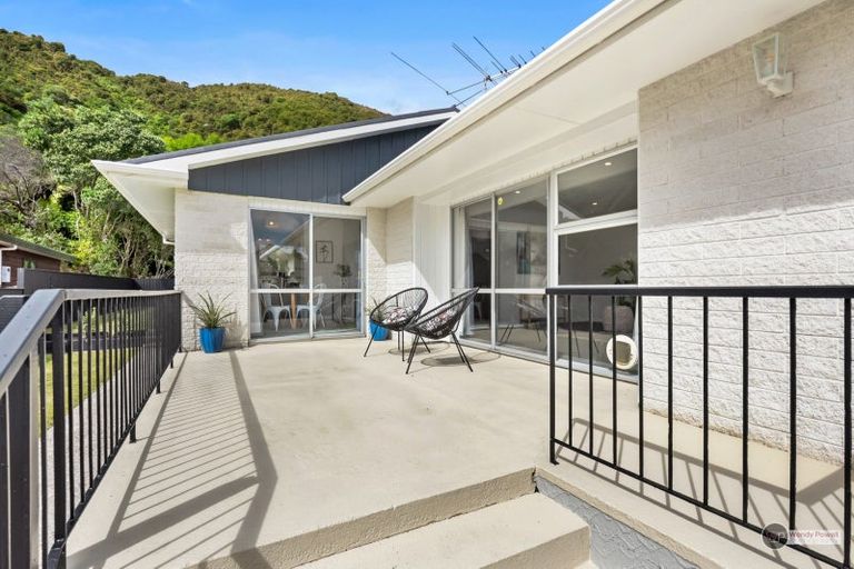 Photo of property in 101a Wyndrum Avenue, Waterloo, Lower Hutt, 5011
