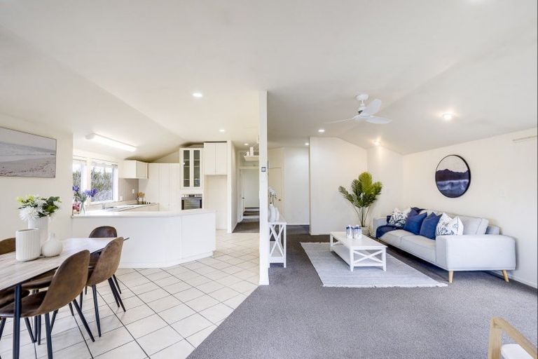 Photo of property in 495 Lawn Road, Clive, Hastings, 4180