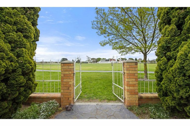 Photo of property in 1/45 Donnington Street, Parklands, Christchurch, 8083