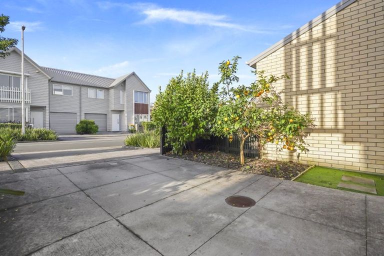 Photo of property in 35 Kanuka Road, Hobsonville, Auckland, 0616