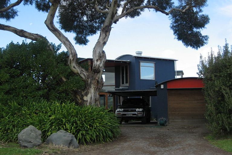 Photo of property in 46-48 Kuku Street, Te Awanga, 4102
