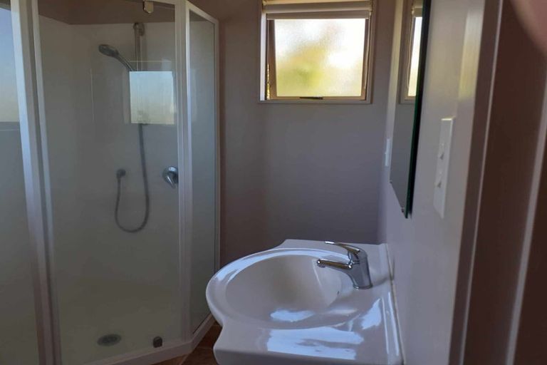 Photo of property in 23 Arohia Place, Snells Beach, 0920