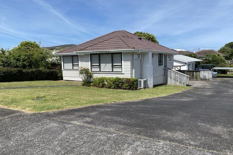 Photo of property in 1/2 Milan Road, Papatoetoe, Auckland, 2025
