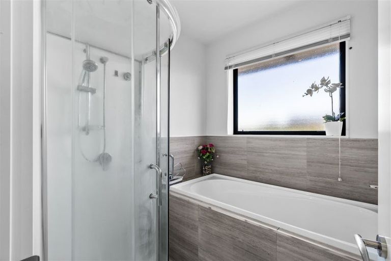 Photo of property in 2 Dow Square, Wigram, Christchurch, 8025