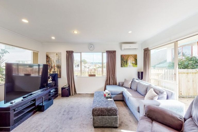 Photo of property in 3/692 Whangaparaoa Road, Stanmore Bay, Whangaparaoa, 0932