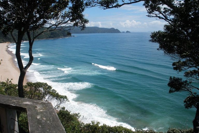 Photo of property in 64 Motuhoa Road, Tairua, 3508