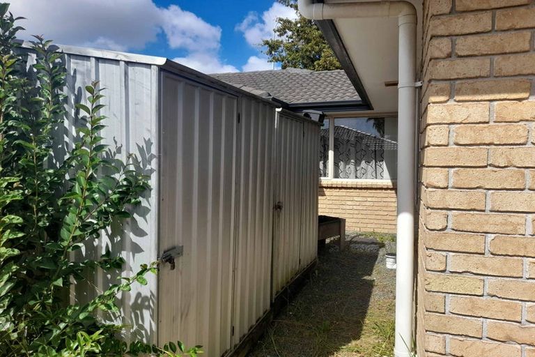 Photo of property in 87 Armoy Drive, East Tamaki, Auckland, 2016