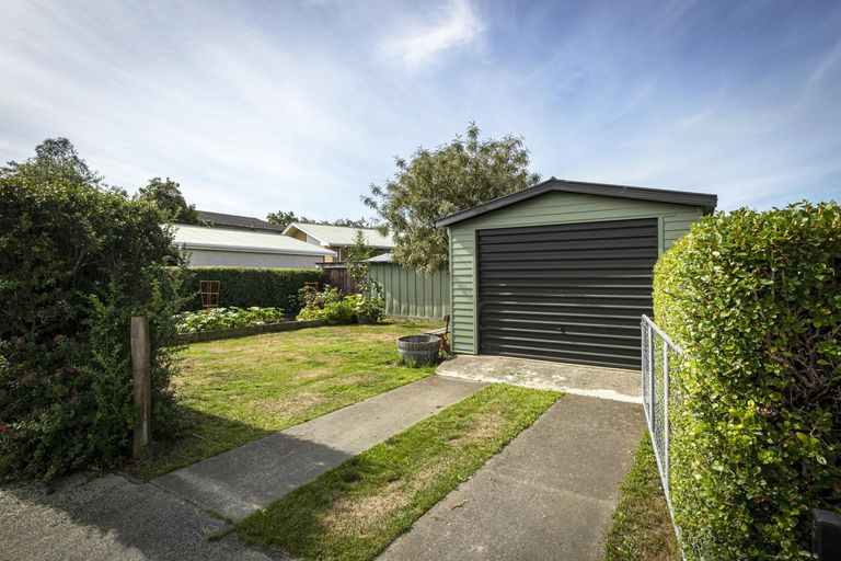 Photo of property in 43 George Street, Geraldine, 7930