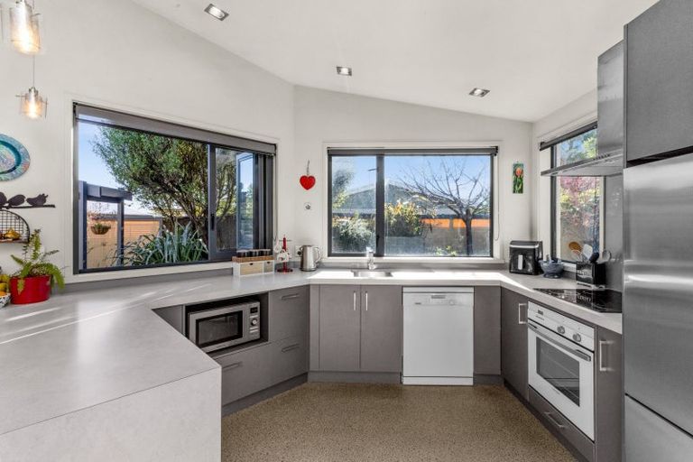 Photo of property in 6a Kauri Street, Taradale, Napier, 4112