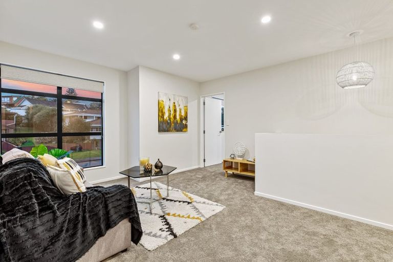 Photo of property in 79a Granville Drive, Massey, Auckland, 0614