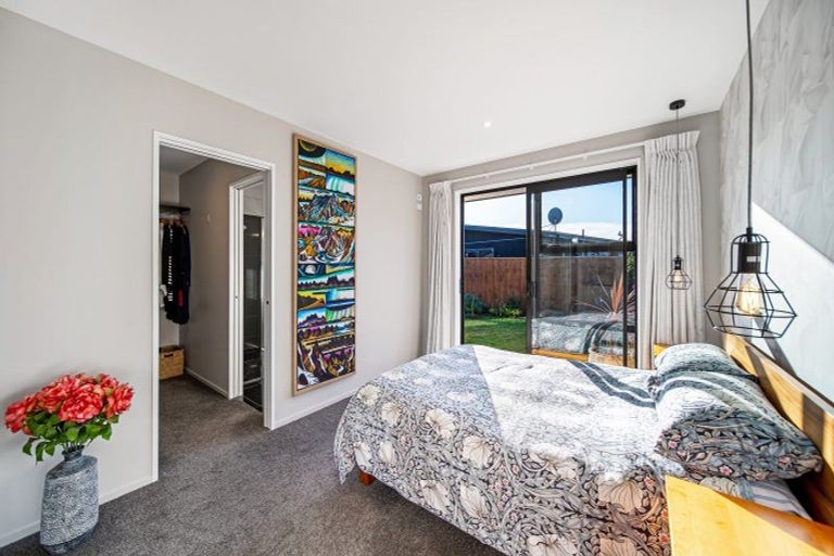 Photo of property in 2 Claremont Crescent, Amberley, 7410