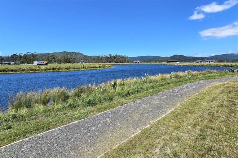 Photo of property in 180 Kopani Road, Matarangi, 3592