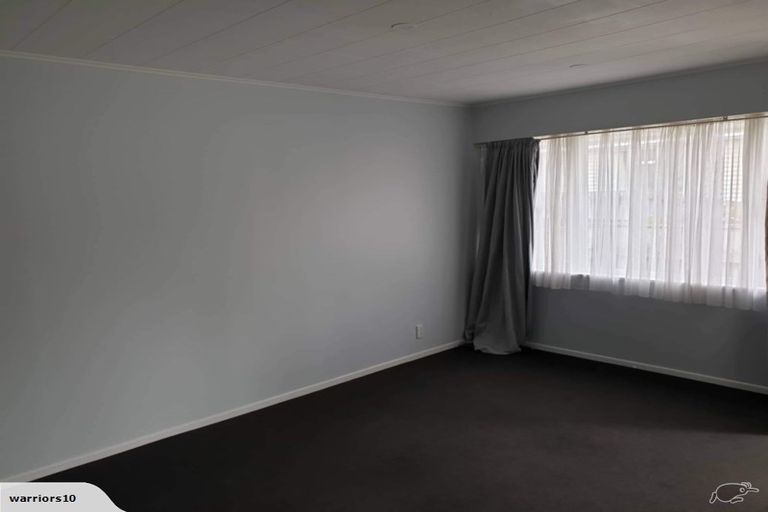 Photo of property in 1/54 Martin Street, Wallaceville, Upper Hutt, 5018