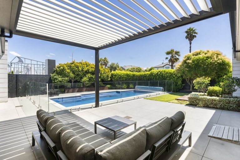 Photo of property in 2 Oceania Sands Way, Papamoa Beach, Papamoa, 3118