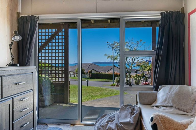 Photo of property in 11 Brampton Road, Snells Beach, 0920