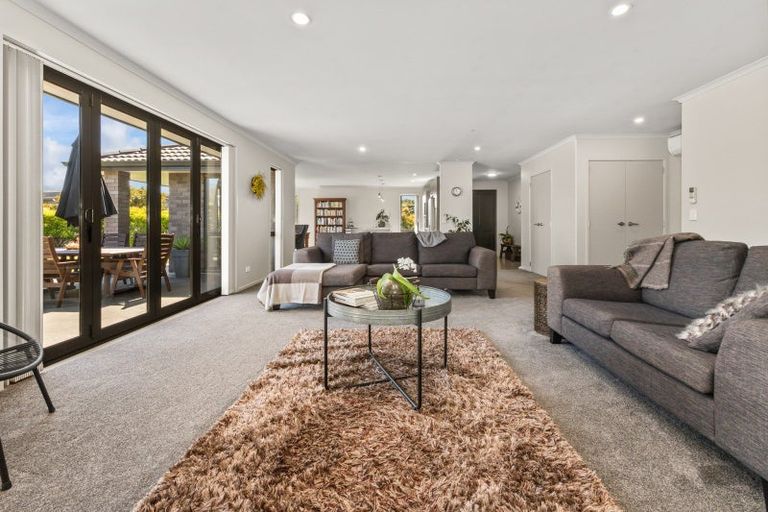 Photo of property in 1 Simpson Crescent, Raumati Beach, Paraparaumu, 5032