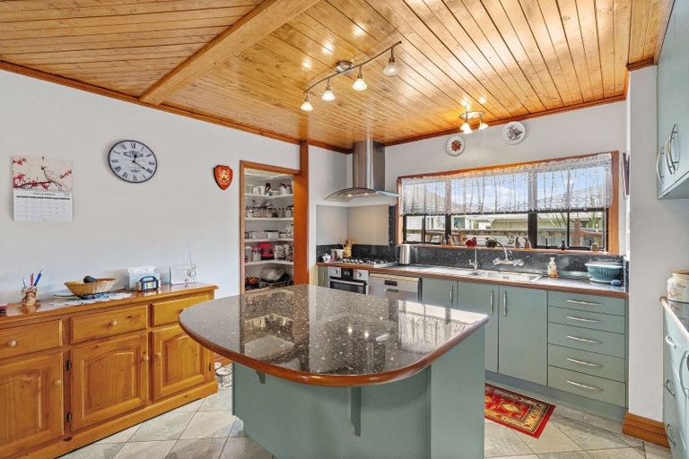 Photo of property in 27 Vogel Street, Shannon, 4821