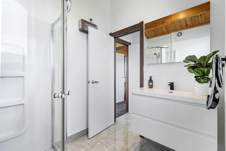 Photo of property in 34 Bodmin Terrace, Camborne, Porirua, 5026