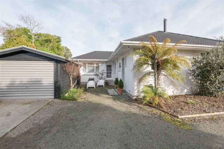 Photo of property in 34 Martin Street, Monaco, Nelson, 7011