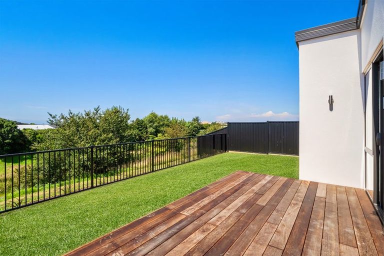 Photo of property in 27 Korora Crescent, Omokoroa, 3114