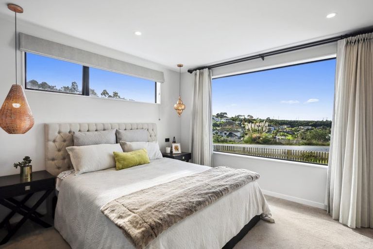 Photo of property in 3 Manawanui Way, Orewa, 0931