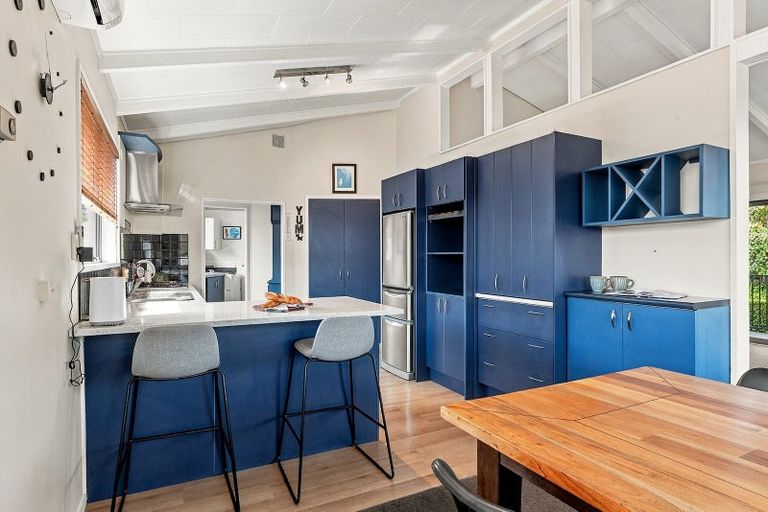 Photo of property in 154 Mays Road, St Albans, Christchurch, 8052