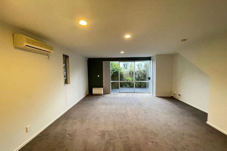 Photo of property in 36 Albionvale Road, Glen Eden, Auckland, 0602