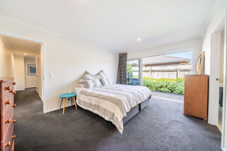 Photo of property in 22 Ruahine Street, Trentham, Upper Hutt, 5018