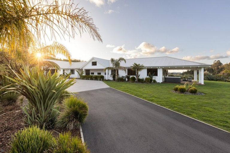 Photo of property in 90 Tangiroimata Track, Pyes Pa, 3173