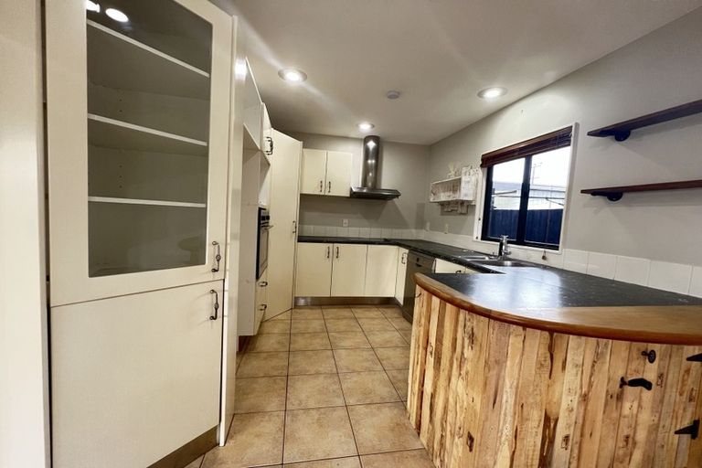 Photo of property in 3a Domain Road, Weymouth, Auckland, 2103