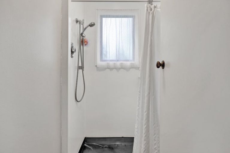 Photo of property in 116 Weraroa Road, Waverley, 4510