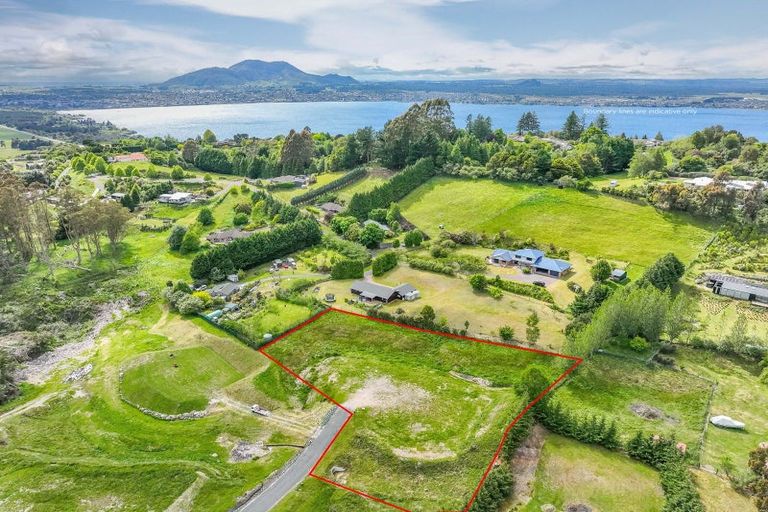 Photo of property in 10 Willow Lane, Acacia Bay, 3385