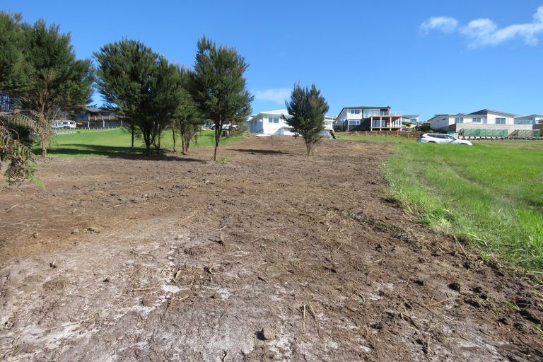 Photo of property in 9 Lori Lane, Coopers Beach, 0420